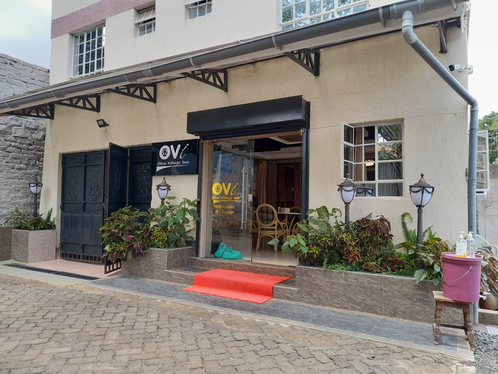 Ohm Village Inn exterior